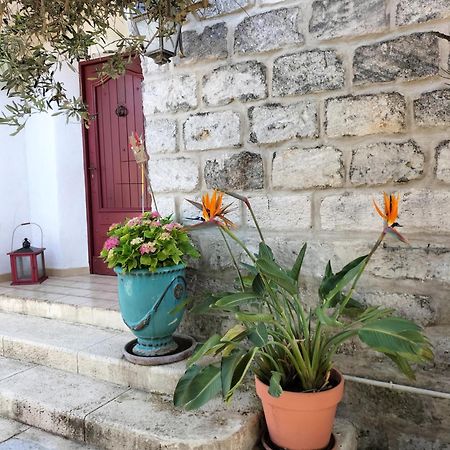 Charmant Appart Avec Jardin إج مورت المظهر الخارجي الصورة